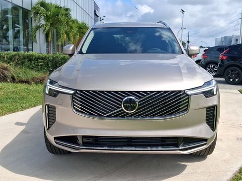 New 2026 Volvo XC90 T8 Plus w/ Protection Package Premier AWD/4WD image 2