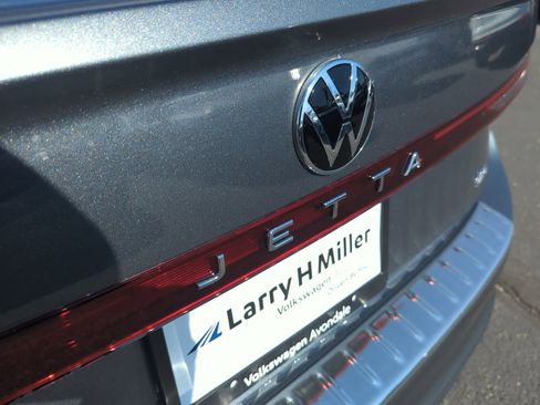 New 2025 Volkswagen Jetta SEL image 22