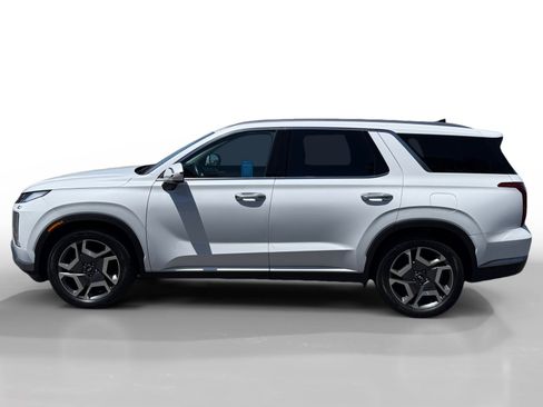 Used 2025 Hyundai Palisade SEL FWD image 2