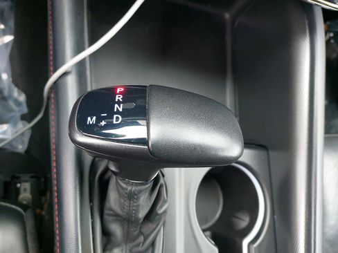 Used 2024 Dodge Durango GT RWD image 23