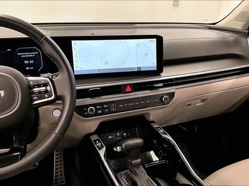 Used 2025 Kia Sorento SX FWD image 7