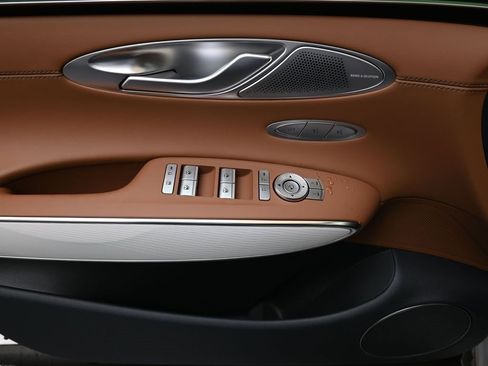 New 2026 Genesis GV70 2.5T Advanced image 21