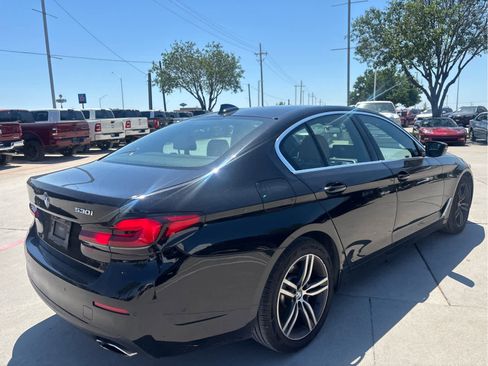 Used 2021 BMW 530i w/ Convenience Package RWD image 2