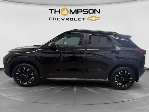 Certified 2023 Chevrolet TrailBlazer LT w/ Convenience Package FWD image 2