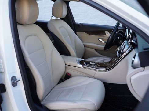 Used 2017 Mercedes-Benz C 300 Sedan image 25