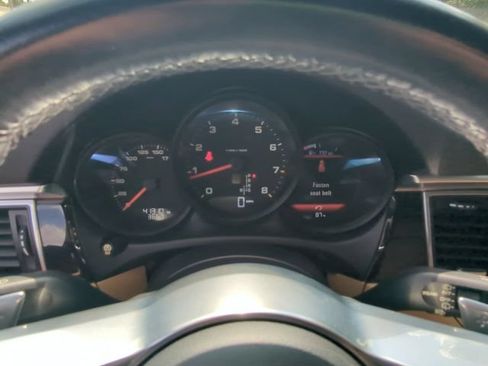 Used 2018 Porsche Macan AWD/4WD image 27