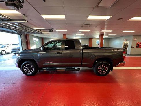 Certified 2018 Toyota Tundra SR5 w/ TRD Off Road Package AWD/4WD image 6