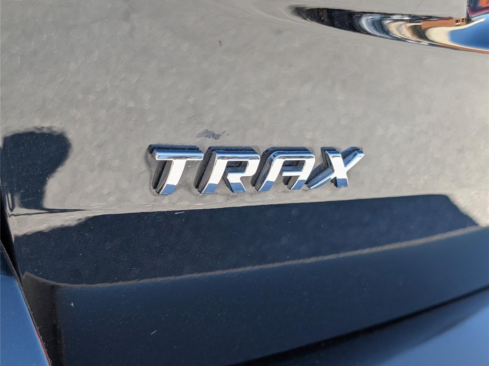 Used 2021 Chevrolet Trax LS w/ Tint and Cruise Package FWD image 9