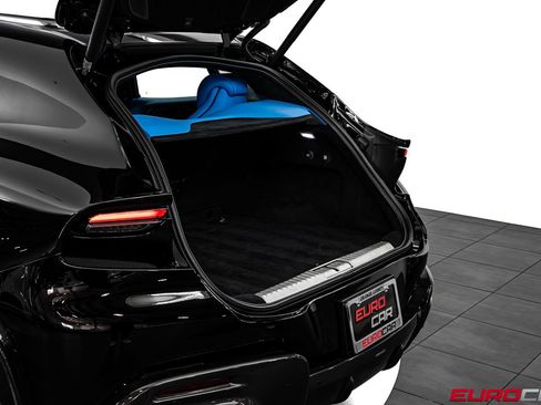 Used 2026 Ferrari Purosangue AWD/4WD image 24