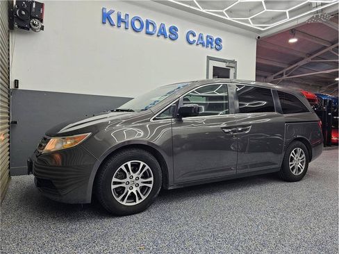 Used 2012 Honda Odyssey EX image 2