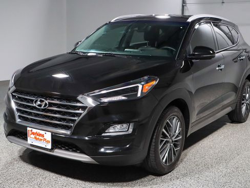 Used 2021 Hyundai Tucson Limited image 32