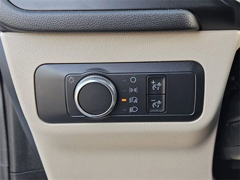 Used 2020 Ford Escape SE image 26