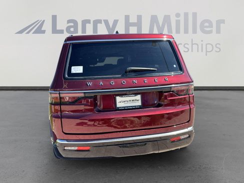 New 2024 Jeep Wagoneer Base w/ Premium Group I image 7