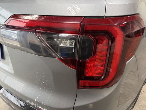 Used 2023 GMC Acadia AT4 w/ Preferred Package image 7