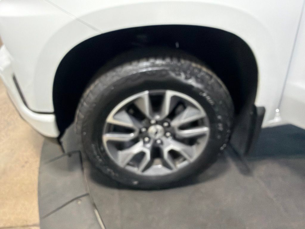 Certified 2022 Chevrolet Silverado 1500 RST AWD/4WD image 35
