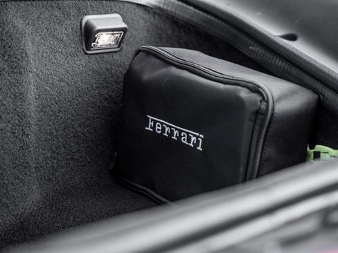 Used 2024 Ferrari SF90 Spider image 49