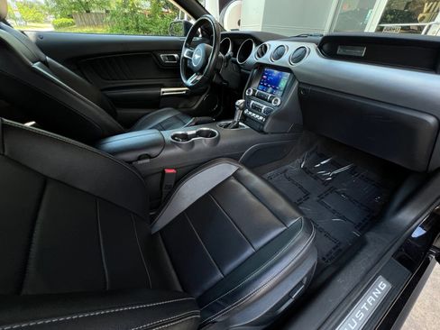 Used 2022 Ford Mustang Premium RWD image 18