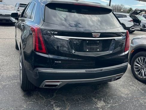 Used 2023 Cadillac XT5 Premium Luxury AWD/4WD image 2