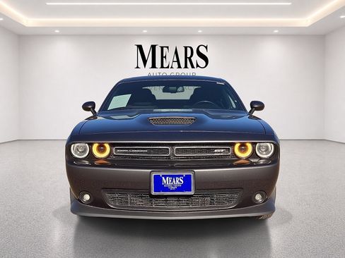 Used 2022 Dodge Challenger GT AWD/4WD image 8