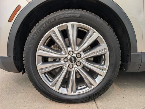 Used 2017 Lincoln MKX Reserve AWD/4WD image 12