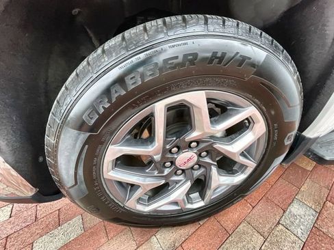 Used 2022 GMC Sierra 1500 SLT w/ SLT Premium Plus Package image 28