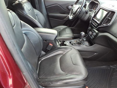 Used 2020 Jeep Cherokee Limited image 9