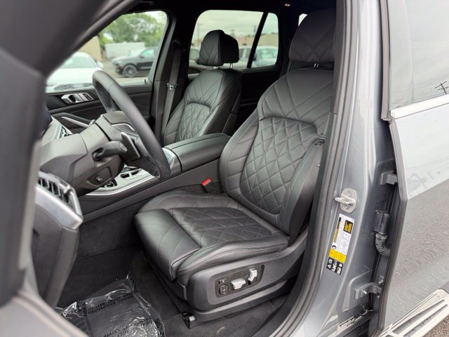Used 2024 BMW X5 xDrive40i AWD/4WD image 15