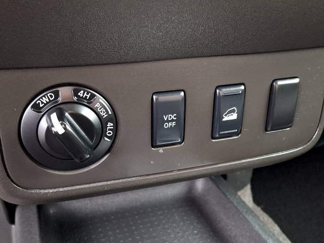 Used 2010 Nissan Frontier SE w/ SE Value Truck Pkg AWD/4WD image 21