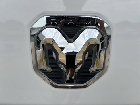 Used 2024 RAM 1500 Big Horn AWD/4WD image 23
