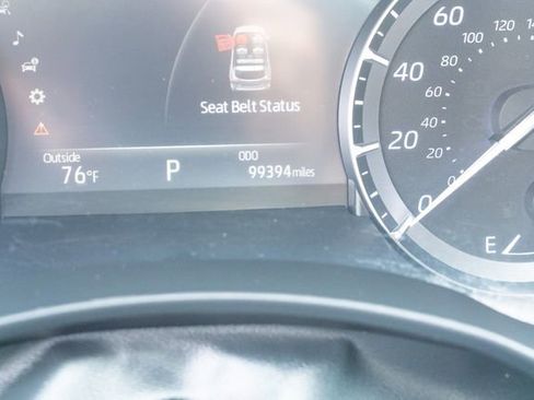 Used 2021 Toyota Highlander XSE FWD image 11