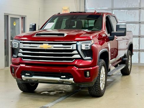 Used 2024 Chevrolet Silverado 3500 High Country w/ Z71 Off-Road Package AWD/4WD image 3