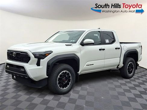New 2025 Toyota Tacoma TRD Off-Road image 3
