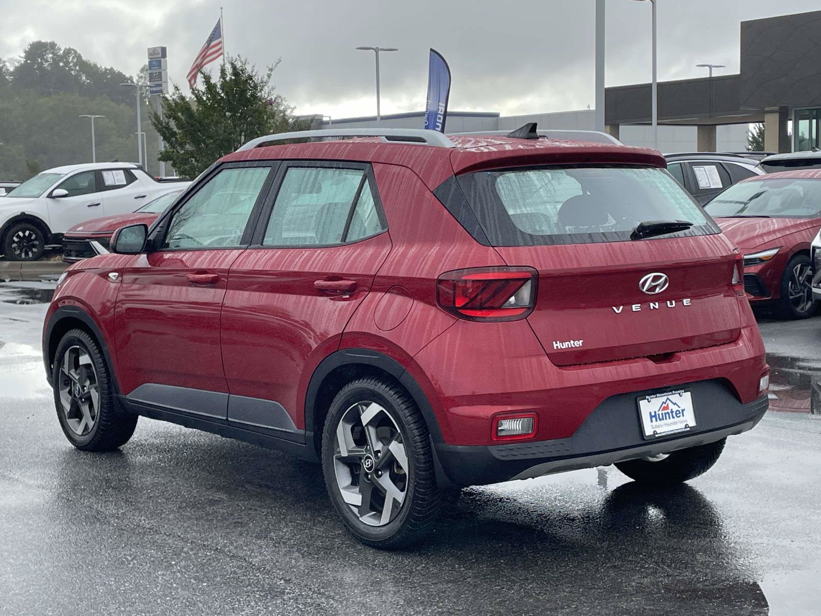 Certified 2022 Hyundai Venue SEL w/ Cargo Package FWD image 28