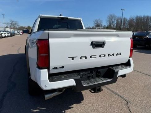 New 2026 Toyota Tacoma TRD Off-Road AWD/4WD image 3