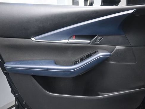 Used 2021 MAZDA CX-30 FWD 2.5 S image 18