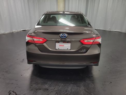 Used 2019 Toyota Camry LE FWD image 8