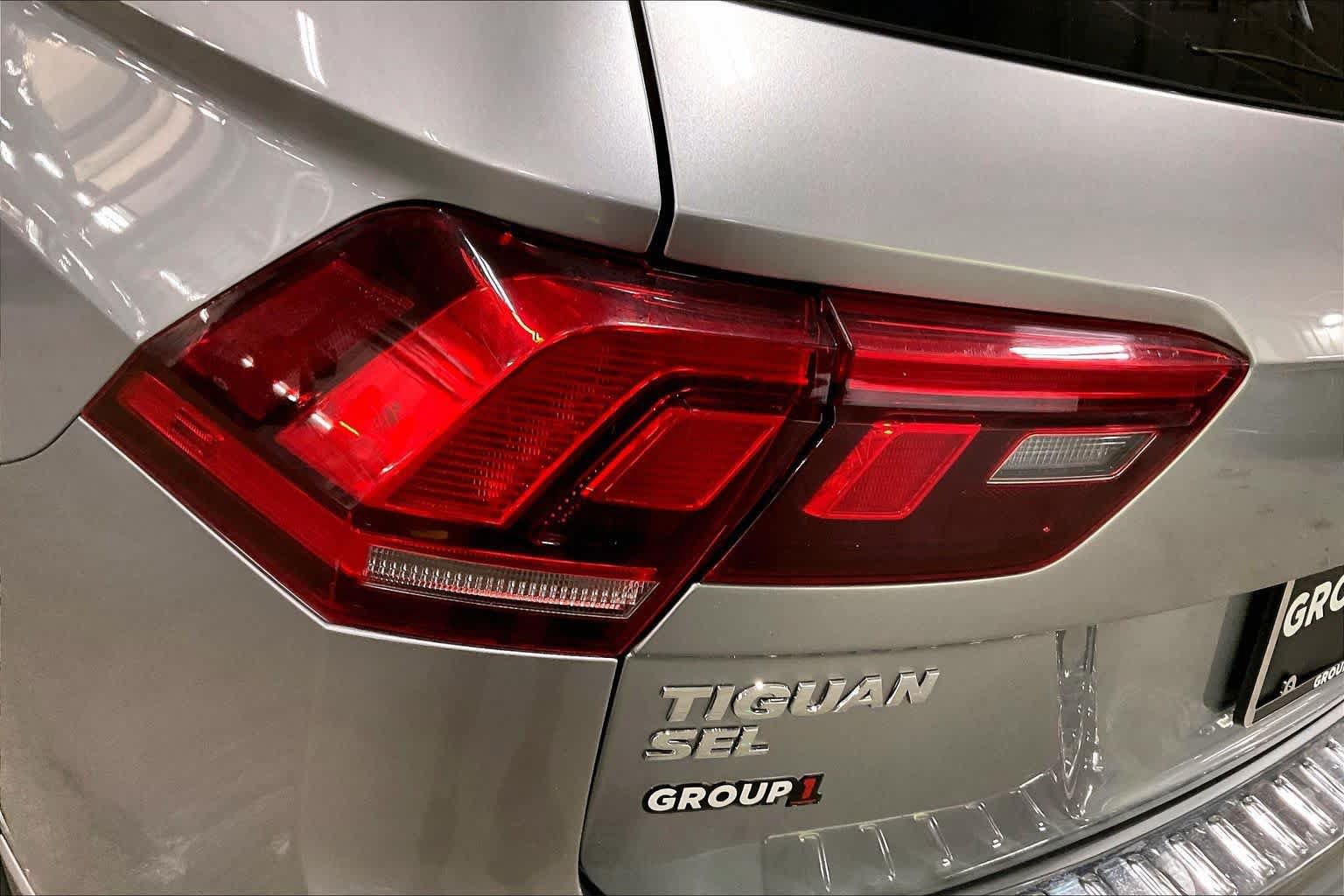 Used 2020 Volkswagen Tiguan SEL Premium R-Line AWD/4WD image 29
