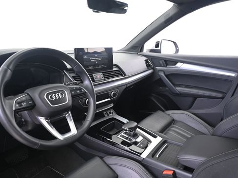 Used 2023 Audi Q5 2.0T Prestige w/ Prestige Package image 4