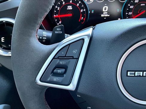 Used 2018 Chevrolet Camaro ZL1 RWD image 10