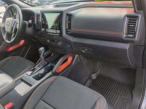 Used 2024 Nissan Frontier PRO-4X w/ Off-Road Protection Package image 27