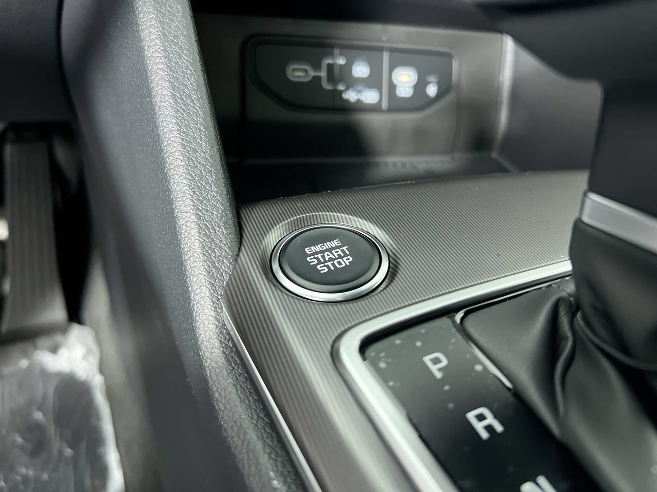 New 2026 Kia Sportage SX FWD image 21