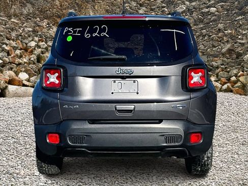 Used 2019 Jeep Renegade Latitude w/ Cold Weather Group image 4