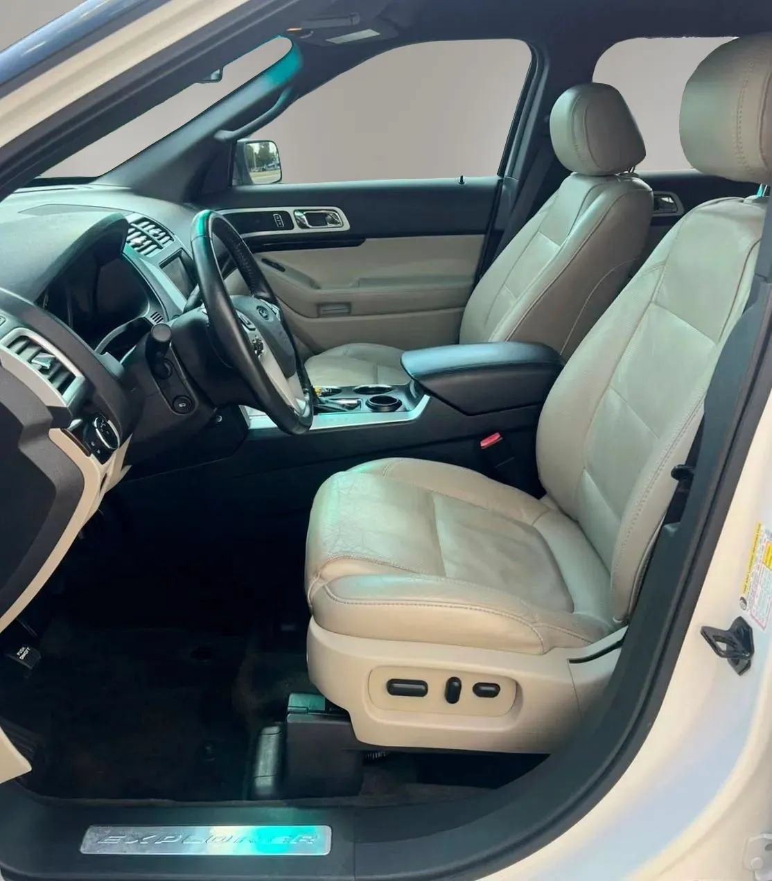Used 2012 Ford Explorer Limited FWD image 24