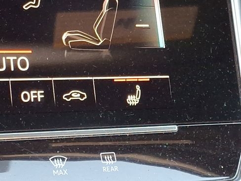 Used 2022 Audi A6 3.0T Premium image 26