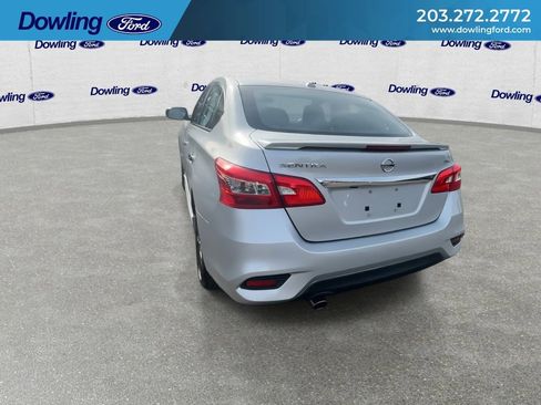 Used 2019 Nissan Sentra SR image 9