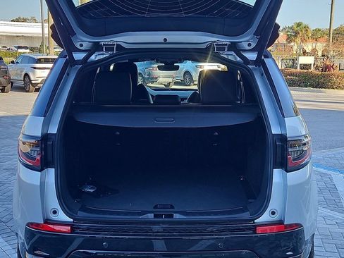 New 2026 Land Rover Discovery Sport Landmark AWD/4WD image 11