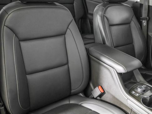 Used 2023 GMC Acadia SLT w/ Technology Package AWD/4WD image 50