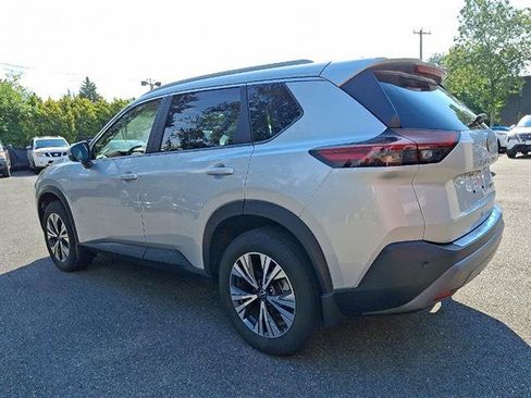 Certified 2023 Nissan Rogue SV w/ SV Premium B Package AWD/4WD image 5