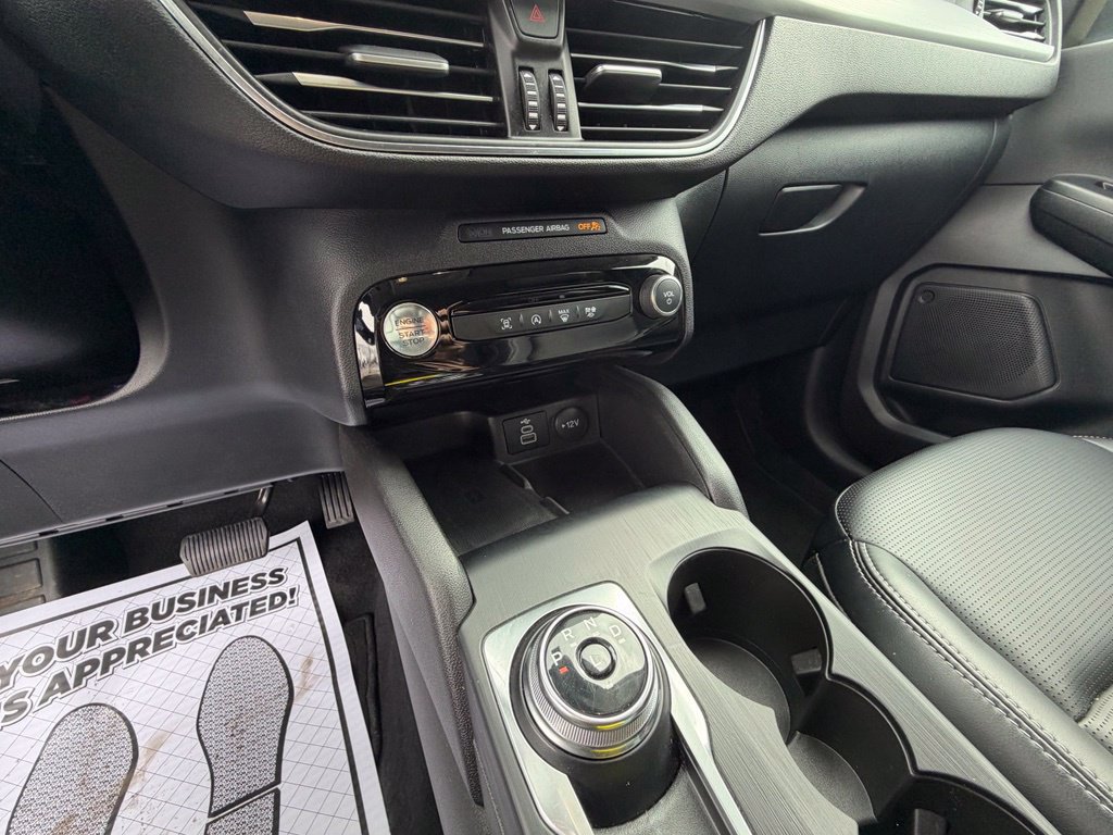 Certified 2025 Ford Escape Platinum AWD/4WD image 34