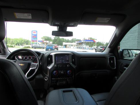 Used 2021 Chevrolet Silverado 1500 LTZ w/ Safety Package II image 11